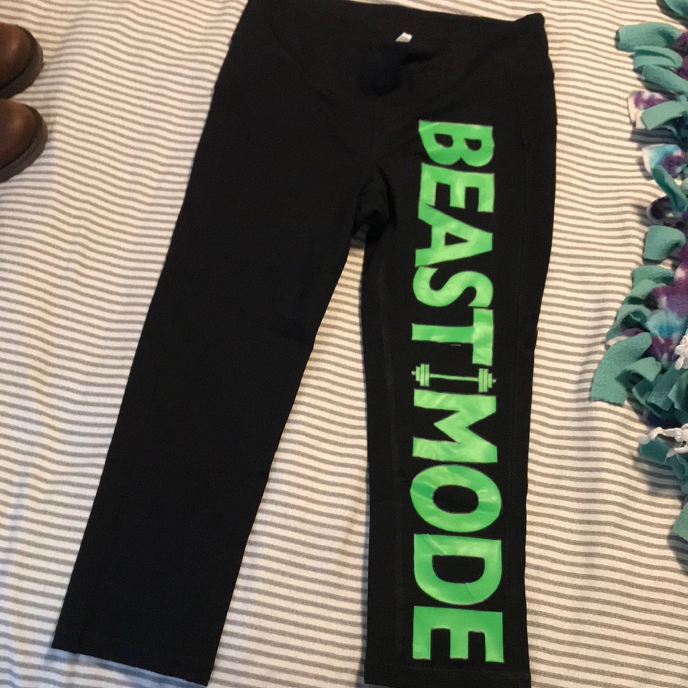 Beast mode yoga Capri leggings